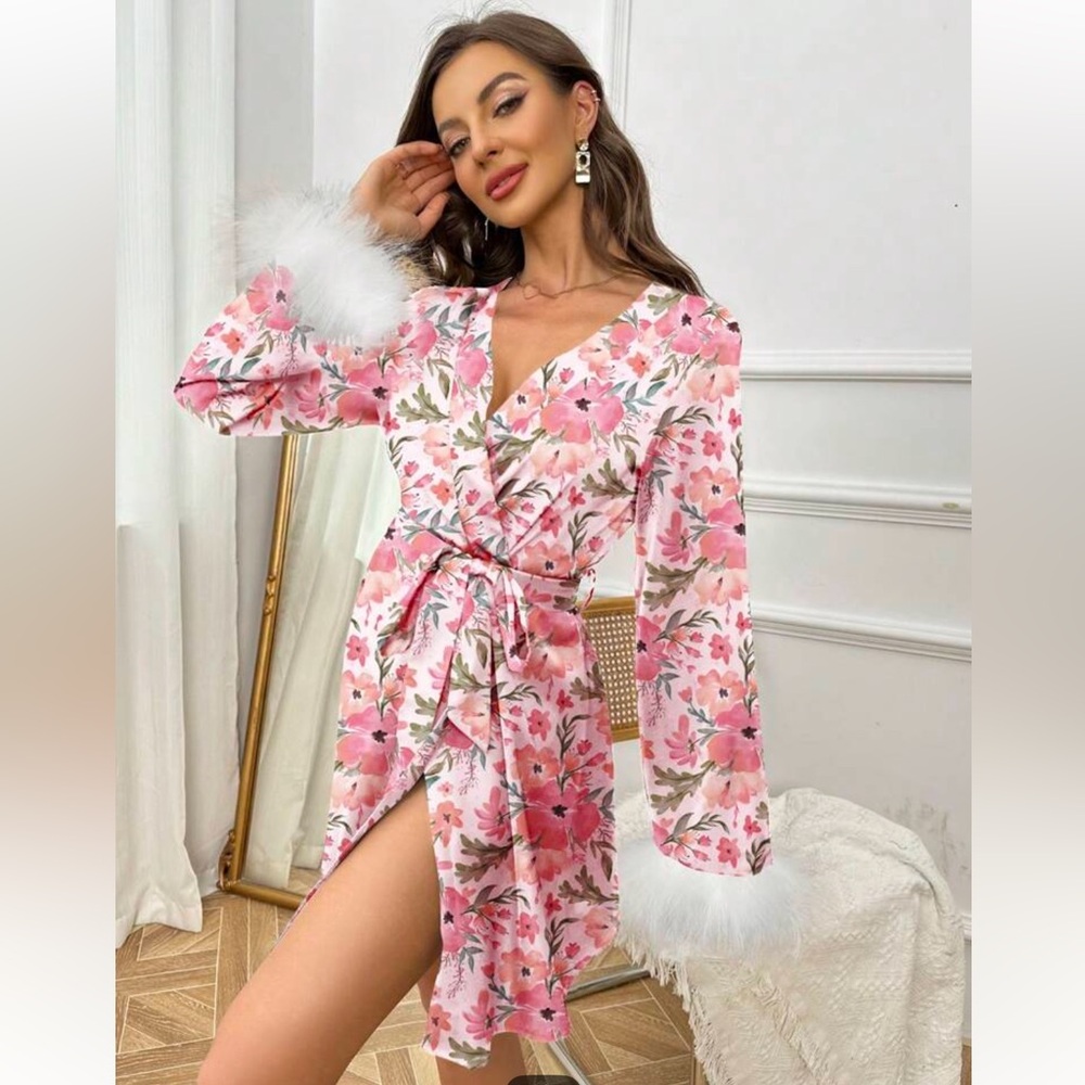 Flower Print Feather Cuff Sleeve House Robe